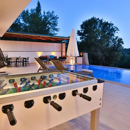 Uzumlu Village 2 Bedroom Luxury 칼칸